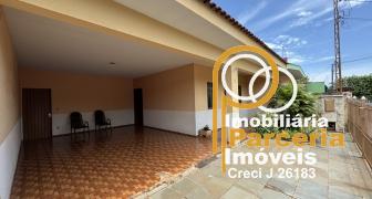 OPORTUNIDADE ÚNICA: IMÓVEL ESPAÇOSO E BEM LOCALIZADO!
